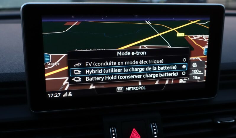 AUDI Q5 55 TFSI E 252 CH QUATTRO S-TRONIC HYBRIDE RECHARGEABLE  S-LINE complet