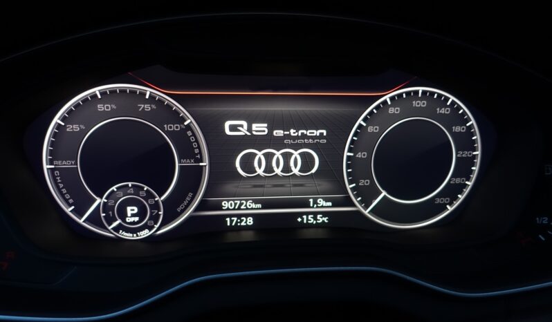 AUDI Q5 55 TFSI E 252 CH QUATTRO S-TRONIC HYBRIDE RECHARGEABLE  S-LINE complet