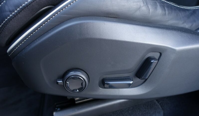 VOLVO XC 90 T8 4WD 7 PLACES HYBRIDE RECHARGEABLE GEARTRONIC 390 CH  R-DESIGN complet