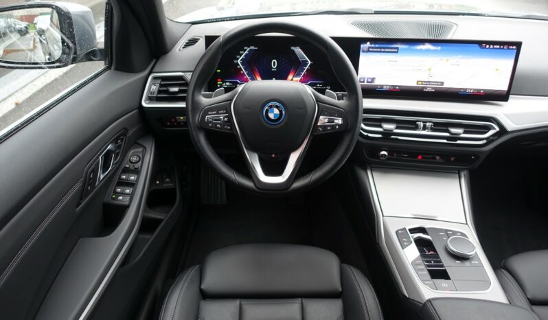 BMW 320 E TOURING HYBRIDE RECHARGEABLE 204 CH complet