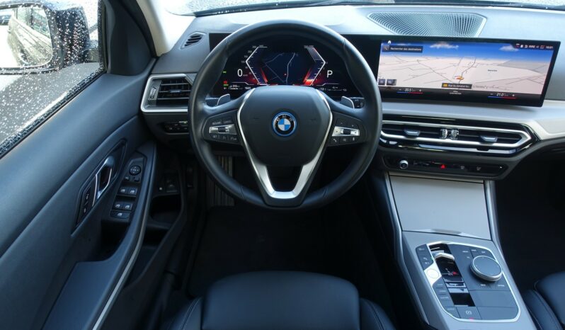 BMW 320 E TOURING HYBRIDE RECHARGEABLE 204 CH complet