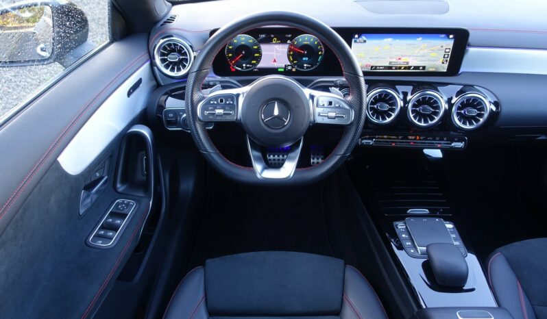 MERCEDES CLA 250 E 8G-DCT SHOOTING BRAKE 262 CH EQ POWER HYBRIDE RECHARGEABLE  AMG-LINE complet