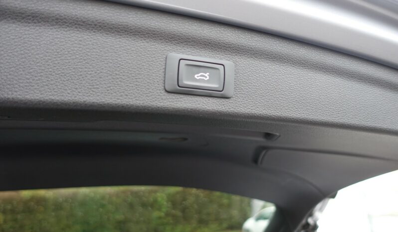 AUDI Q3 35 TDI 150 CH S-TRONIC complet