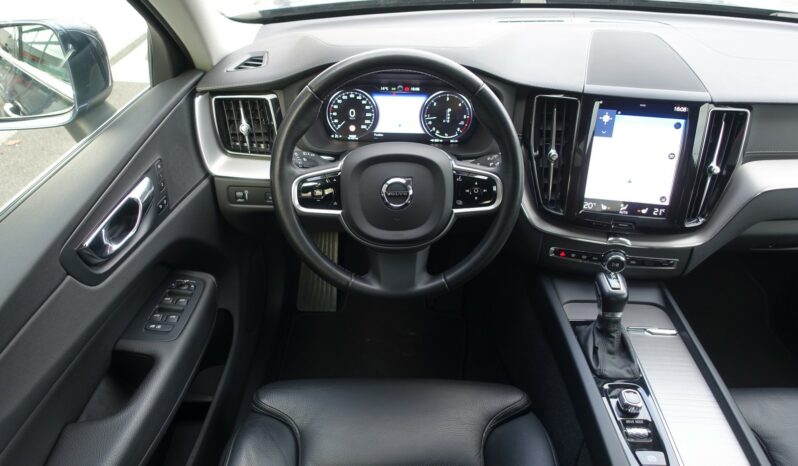 VOLVO XC 60 D4 2.0 L GEARTRONIC 163CH INSCRIPTION complet