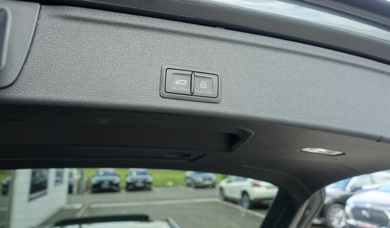 AUDI A4 AVANT 35 TDI MHEV PHASE 2 S-TRONIC COMPETITION 163 CH S-LINE complet