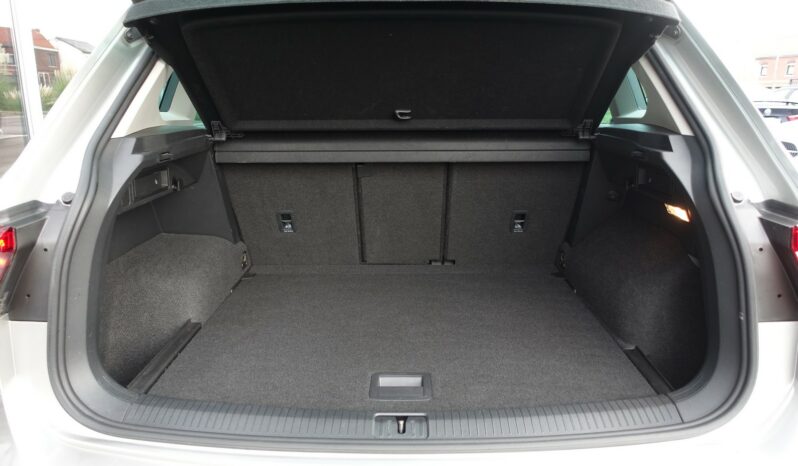 VOLKSWAGEN TIGUAN 2.0L TDI 150 CH R-LINE complet