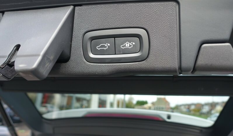 VOLVO XC 60 D4 2.0 L GEARTRONIC 163CH MOMENTUM complet