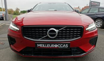VOLVO V 60 T8 AWD GEARTRONIC 303CH + 87 CH HYBRIDE RECHARGEABLE R-DESIGN complet