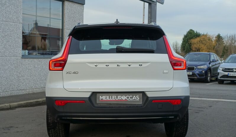 VOLVO XC 40 T4 HYBRIDE RECHARGEABLE GEARTRONIC 211 CH  R-DESIGN complet