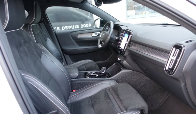 VOLVO XC 40 T4 HYBRIDE RECHARGEABLE GEARTRONIC 211 CH  R-DESIGN complet