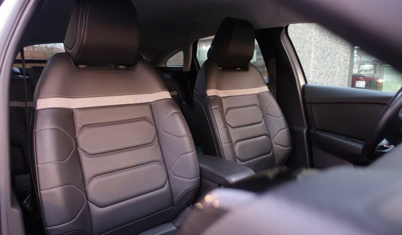 CITROËN C4 1.5 HDI EAT8 130 CH PHASE 3 SHINE PACK complet