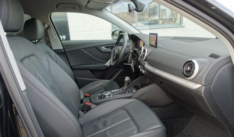 AUDI Q2 35 TFSI 150 CH S-TRONIC S-LINE complet