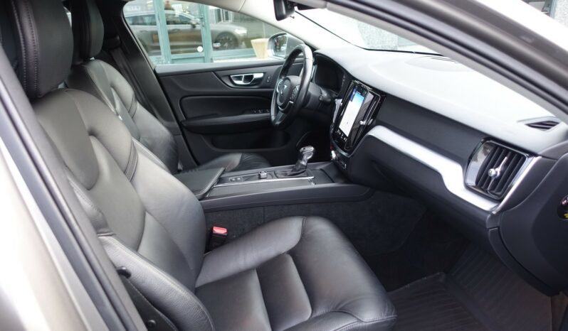 VOLVO V 60 D3 2.0 L GEARTRONIC 150CH  MOMENTUM complet