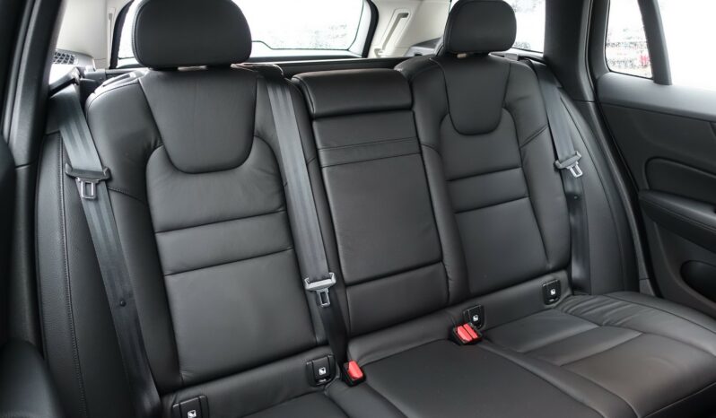 VOLVO V 60 T6 AWD GEARTRONIC 340CH HYBRIDE RECHARGEABLE  INSCRIPTION complet