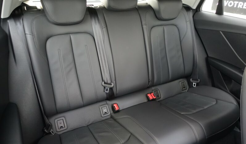 AUDI Q2 35 TFSI 150 CH S-TRONIC S-LINE complet