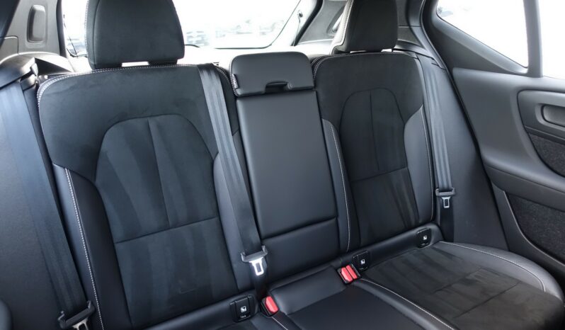 VOLVO XC 40 T4 HYBRIDE RECHARGEABLE GEARTRONIC 211 CH  R-DESIGN complet