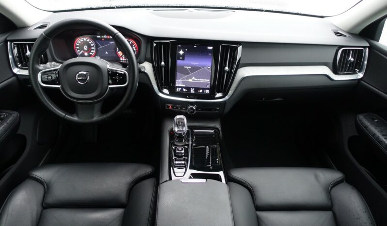 VOLVO V 60 T6 AWD GEARTRONIC 340CH HYBRIDE RECHARGEABLE  INSCRIPTION complet