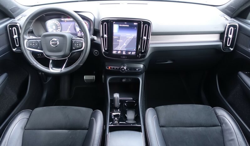 VOLVO XC 40 T4 HYBRIDE RECHARGEABLE GEARTRONIC 211 CH  R-DESIGN complet