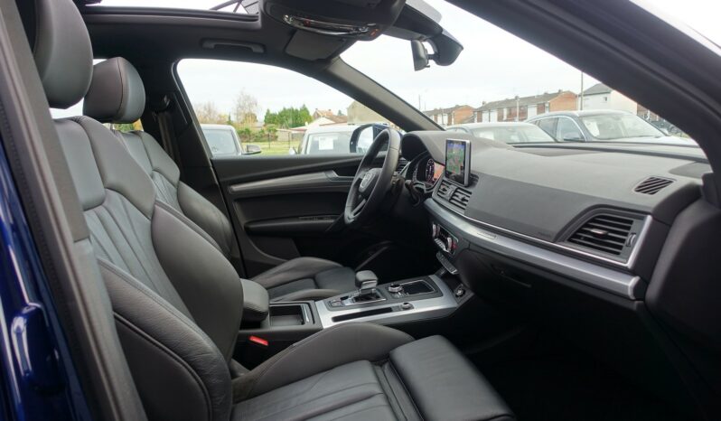 AUDI Q5 55 TFSI E 367 CH QUATTRO S-TRONIC HYBRIDE RECHARGEABLE S-LINE complet