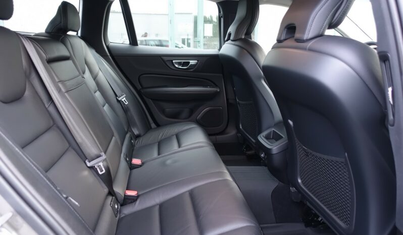 VOLVO V 60 D3 2.0 L GEARTRONIC 150CH  MOMENTUM complet