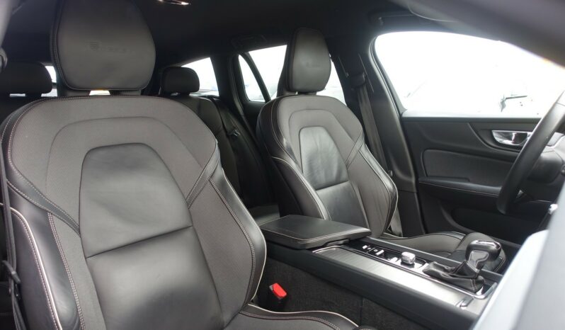 VOLVO V 60 D3 2.0 L GEARTRONIC 150CH  R-DESIGN complet