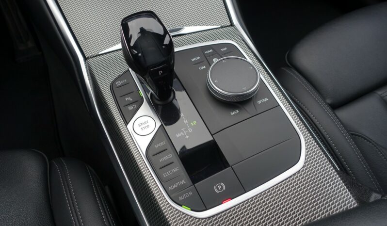 BMW 330 EA BERLINE E-DRIVE HYBRIDE RECHARGEABLE BVA 184 CH + 83 KW SERIE 3 PACK M complet