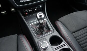 MERCEDES CLASSE CLA 200D BERLINE  AMG-LINE complet