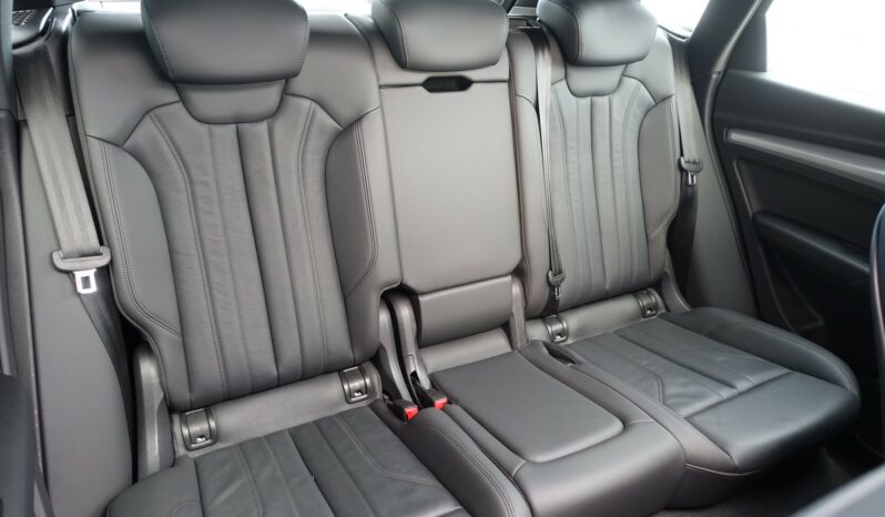 AUDI Q5 55 TFSI E 367 CH QUATTRO S-TRONIC HYBRIDE RECHARGEABLE S-LINE complet