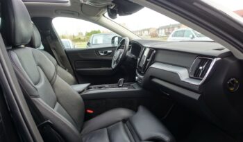 VOLVO XC 60 T8 AWD GEARTRONIC 303CH + 87 CH HYBRIDE RECHARGEABLE  MOMENTUM complet