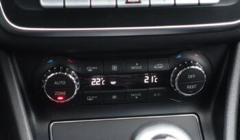 MERCEDES CLASSE CLA 200D BERLINE  AMG-LINE complet