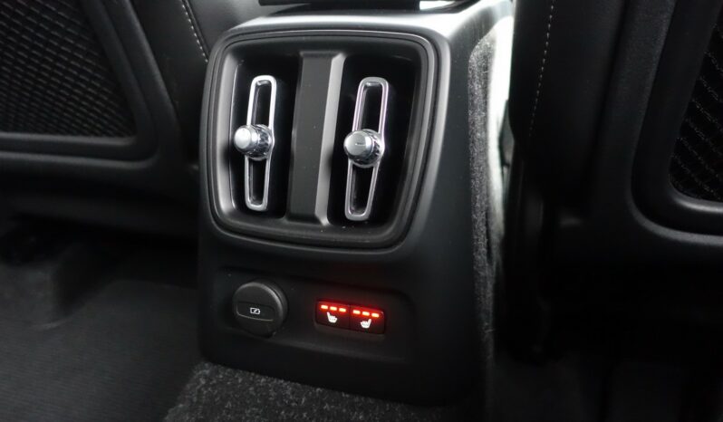 VOLVO XC 40 T4 HYBRIDE RECHARGEABLE GEARTRONIC 211 CH  INSCIPTION complet