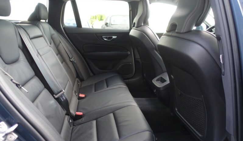 VOLVO V 60 D3 2.0 L 150CH MOMENTUM complet