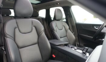 VOLVO XC 60 T8 AWD GEARTRONIC 303CH + 87 CH HYBRIDE RECHARGEABLE  MOMENTUM complet