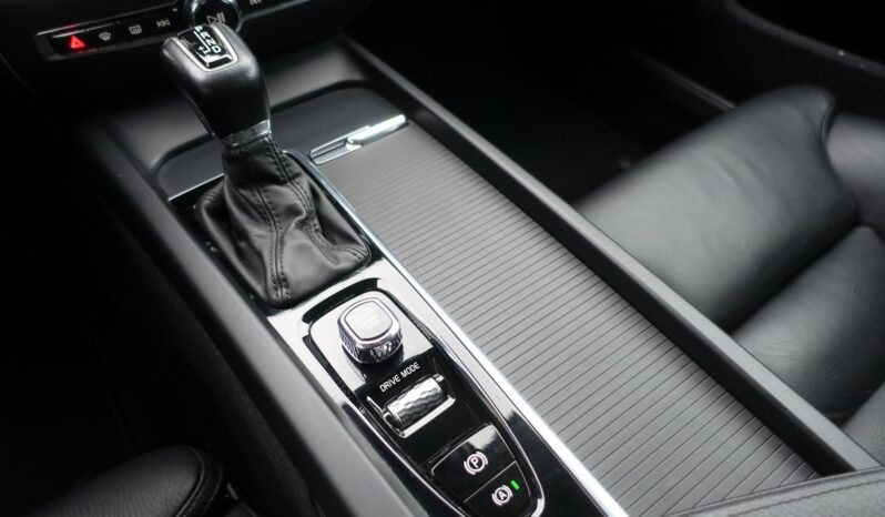 VOLVO V 60 D3 2.0 L GEARTRONIC 150CH MOMENTUM complet