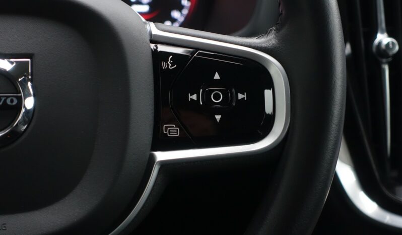 VOLVO V 60 T6 AWD GEARTRONIC 340CH HYBRIDE RECHARGEABLE  INSCRIPTION complet