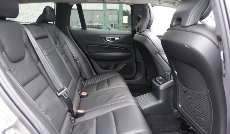 VOLVO V 60 T6 AWD GEARTRONIC 340CH HYBRIDE RECHARGEABLE  INSCRIPTION complet