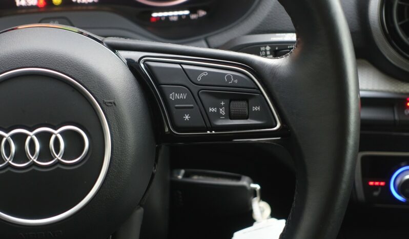 AUDI Q2 35 TFSI 150 CH S-TRONIC S-LINE complet