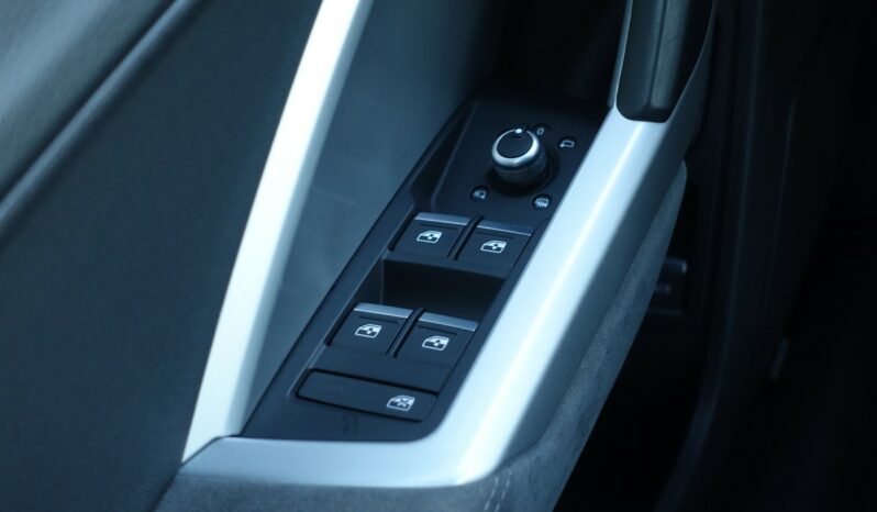 AUDI Q3 45 TFSI E S-TRONIC 245 CH HYBRIDE RECHARGEABLE complet