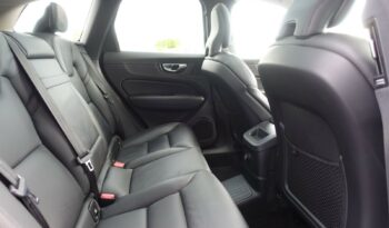VOLVO XC 60 T8 AWD GEARTRONIC 303CH + 87 CH HYBRIDE RECHARGEABLE  MOMENTUM complet