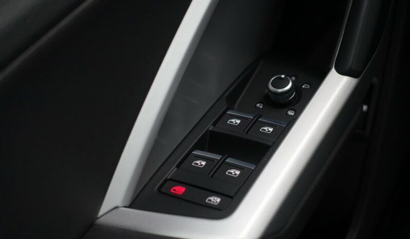 AUDI Q3 SPORTBACK 45 TFSI E S-TRONIC 245 CH HYBRIDE RECHARGEABLE complet