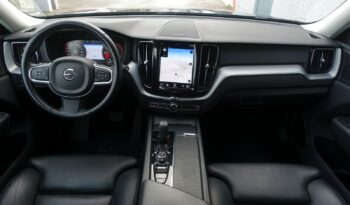 VOLVO XC 60 T8 AWD GEARTRONIC 303CH + 87 CH HYBRIDE RECHARGEABLE  MOMENTUM complet