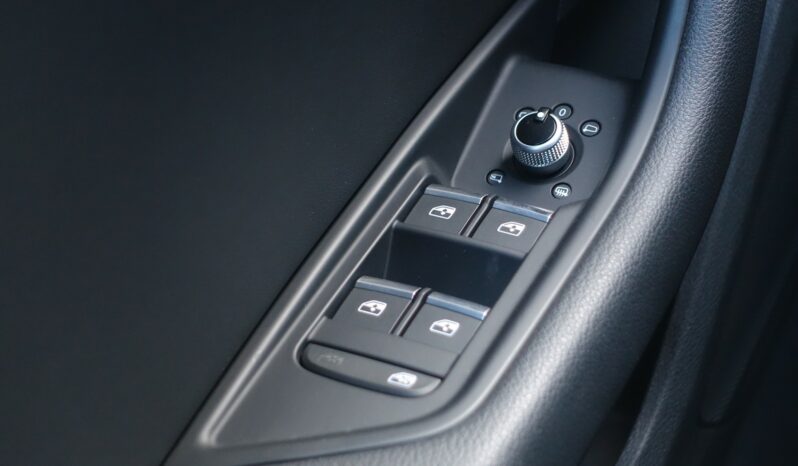 AUDI A5 SPORTBACK 30 TDI S-TRONIC MHEV 136 CH complet