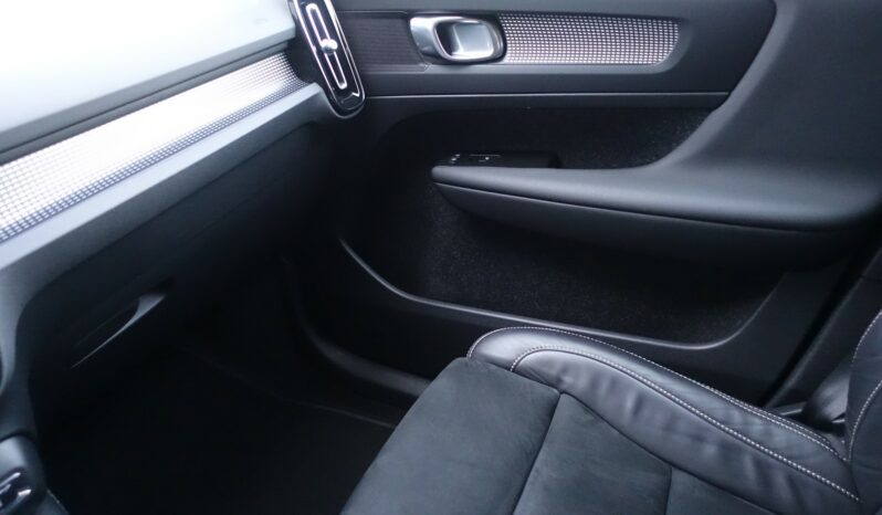 VOLVO XC 40 T4 HYBRIDE RECHARGEABLE GEARTRONIC 211 CH  R-DESIGN complet