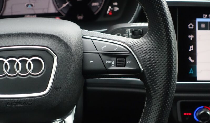 AUDI Q3 SPORTBACK 45 TFSI E S-TRONIC 245 CH S-LINE HYBRIDE RECHARGEABLE complet