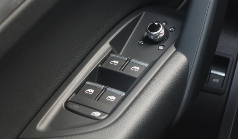 AUDI Q5 55 TFSI E 367 CH QUATTRO S-TRONIC HYBRIDE RECHARGEABLE S-LINE complet