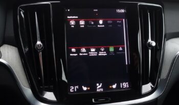 VOLVO V 60 T6 AWD GEARTRONIC 340CH HYBRIDE RECHARGEABLE  INSCRIPTION complet