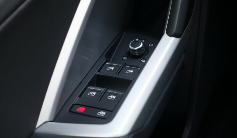 AUDI Q3 35 TDI 150 CH S-TRONIC complet