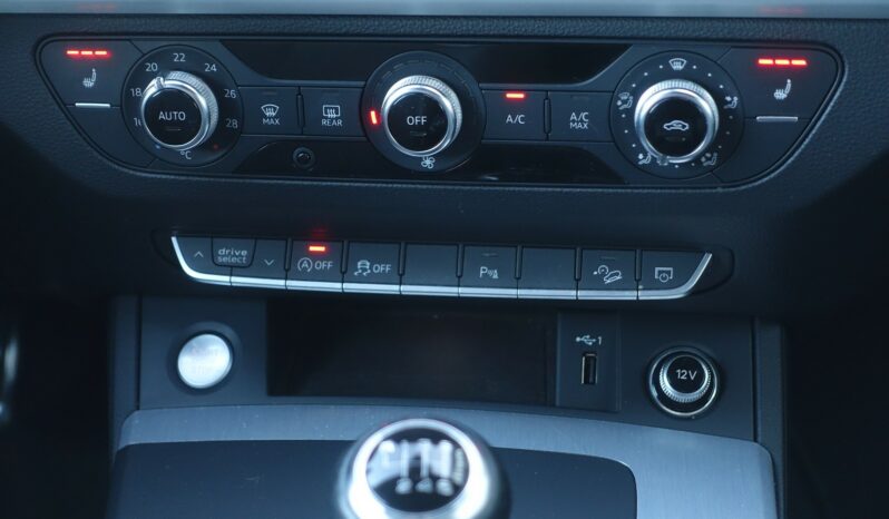 AUDI Q5 2.0 TDI 150 CH  S-LINE complet