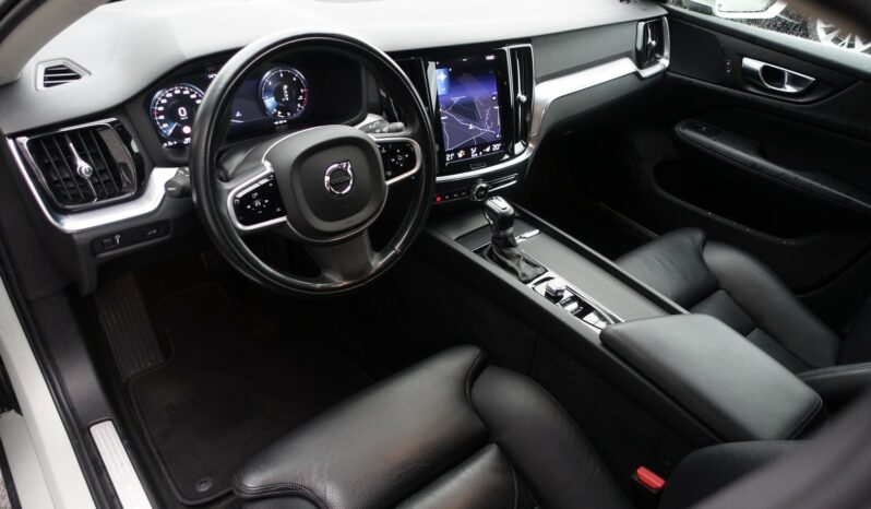 VOLVO V 60 D3 2.0 L GEARTRONIC 150CH MOMENTUM complet