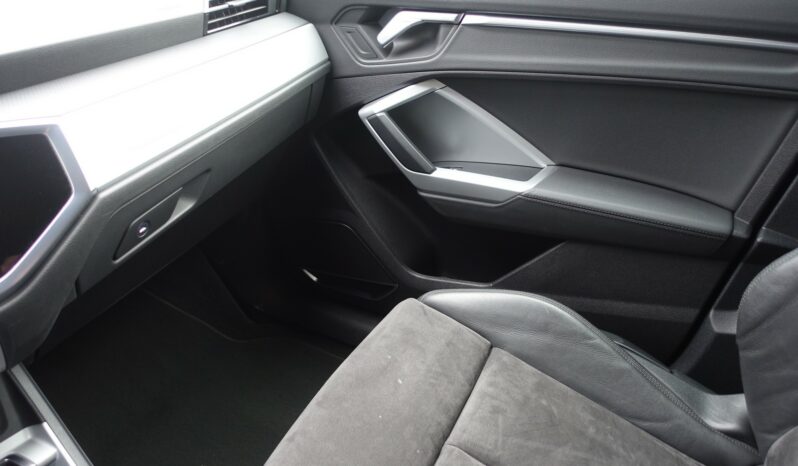 AUDI Q3 35 TDI 150 CH S-TRONIC complet